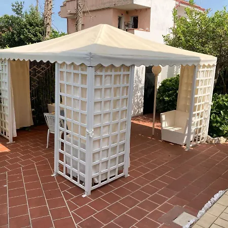 Cosy Holiday In With Garden קליארי